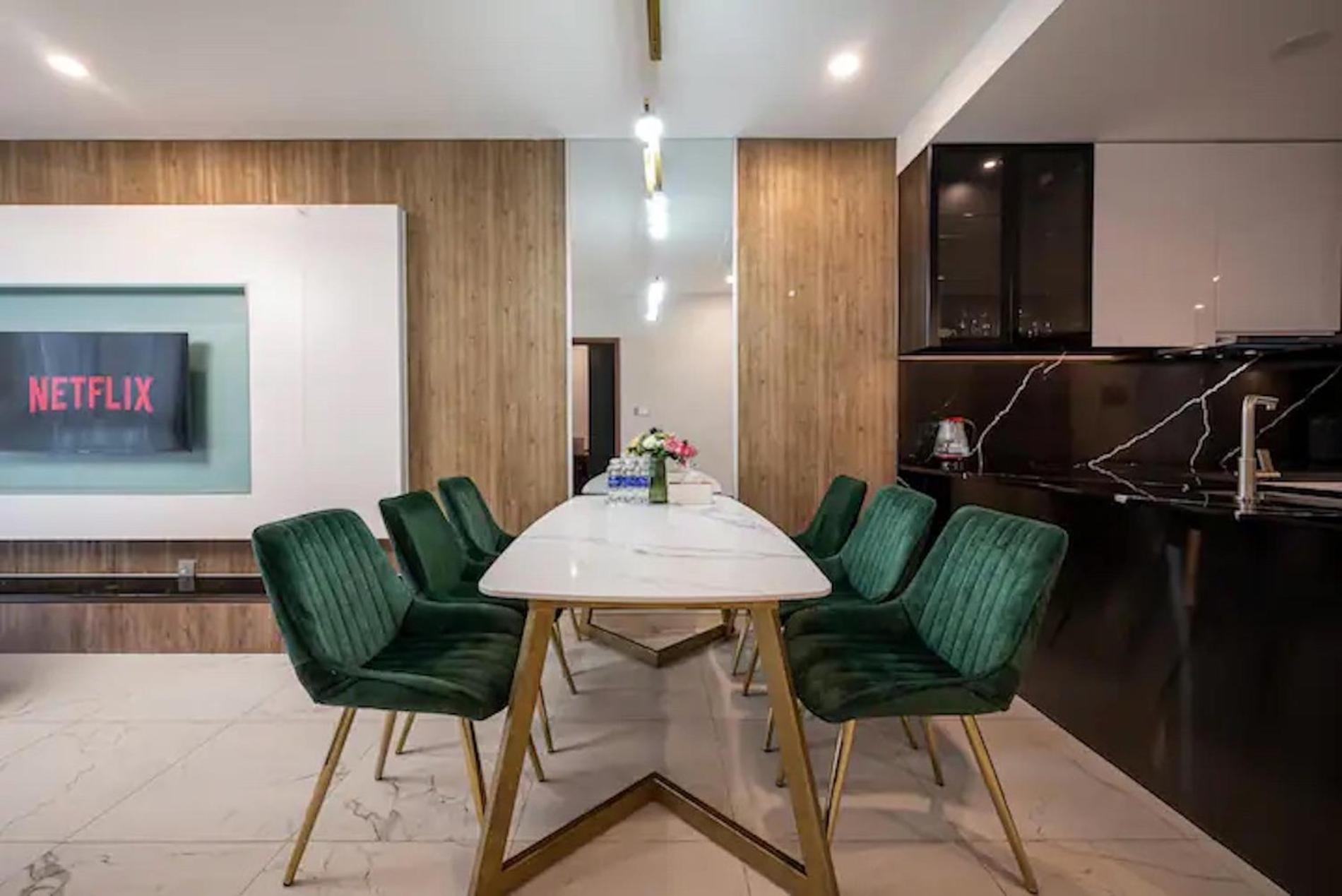 Zo Apartment Opera, Crest, Galleria -Central Saigon -Free Pool-Gym-Sauna Room-Yoga Room Ho Chi Minh City Exterior photo